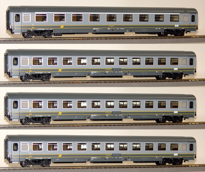 Set of 4 Passenger car type Z<br /><a href='images/pictures/ACME/55070.jpg' target='_blank'>Full size image</a>